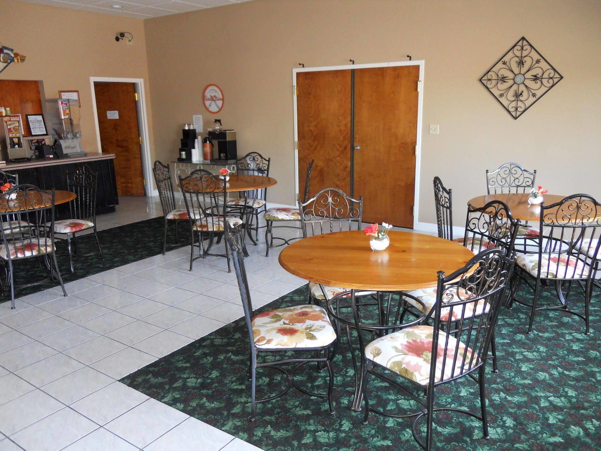 Econo Lodge Brunswick I-95 Ngoại thất bức ảnh